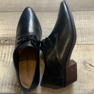 Lucky Brand Erreka Black Weathered Tied Loafers Cowgirl Chic NIB Size 7.5